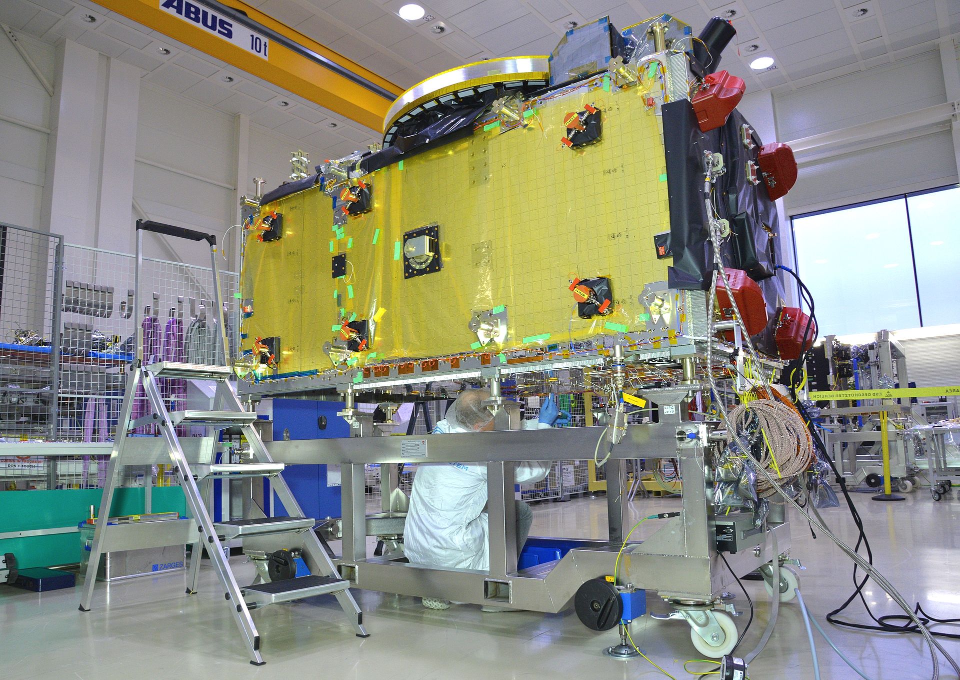 Feuertaufe: Die ersten zwei Galileo-Satelliten aus Batch 3 bestehen Umwelttests