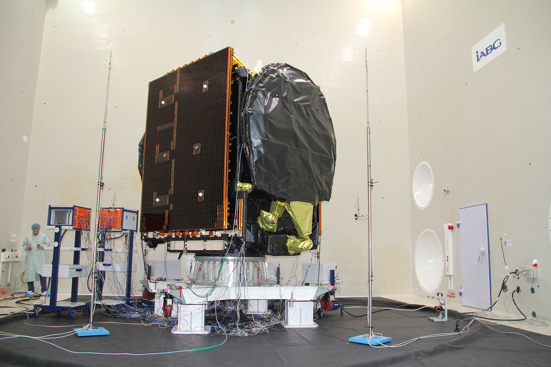 Satellit EDRS-C überzeugt im Schalltest