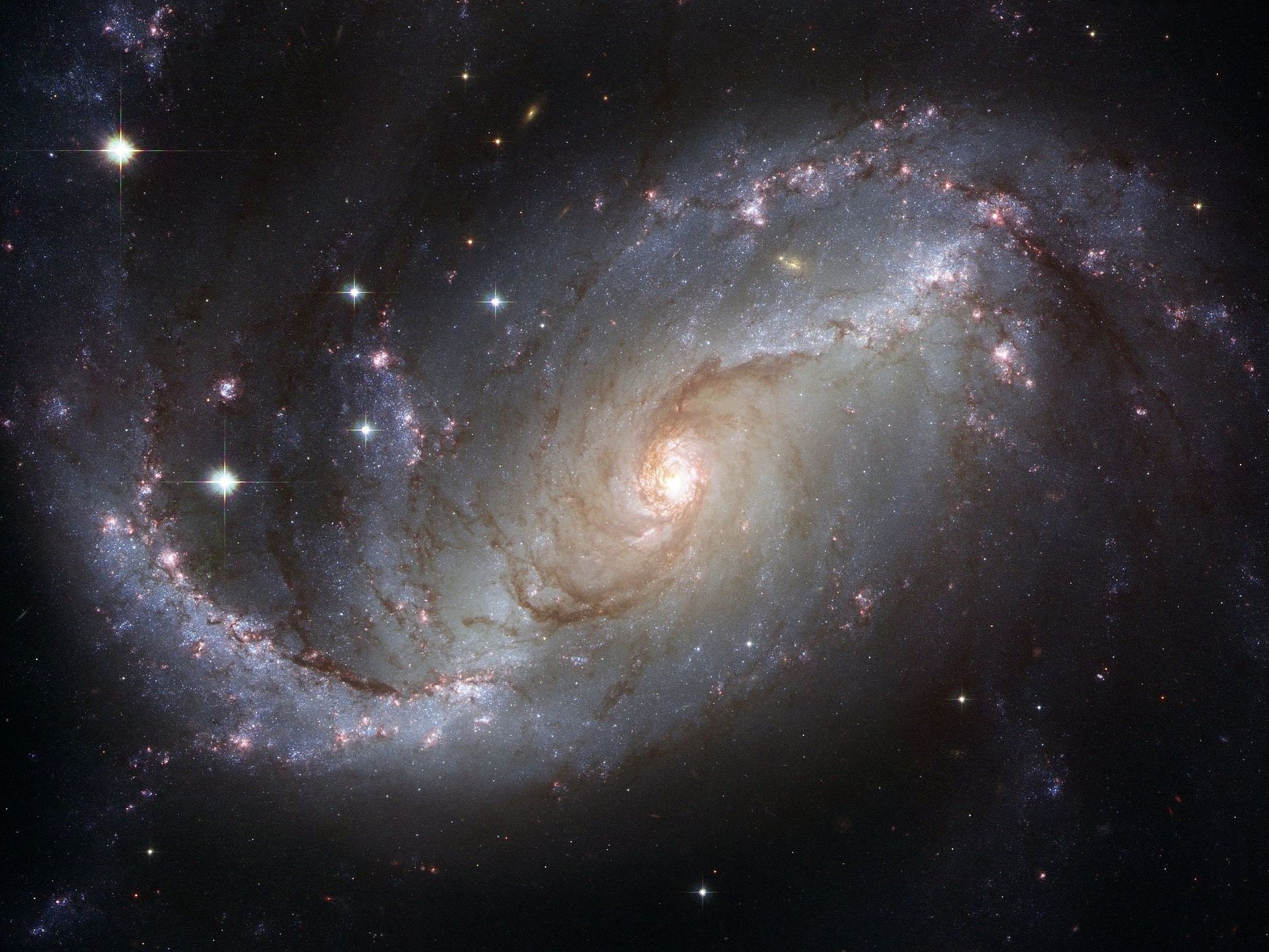 Gazing at the stars – OHB facilitating astronomical research