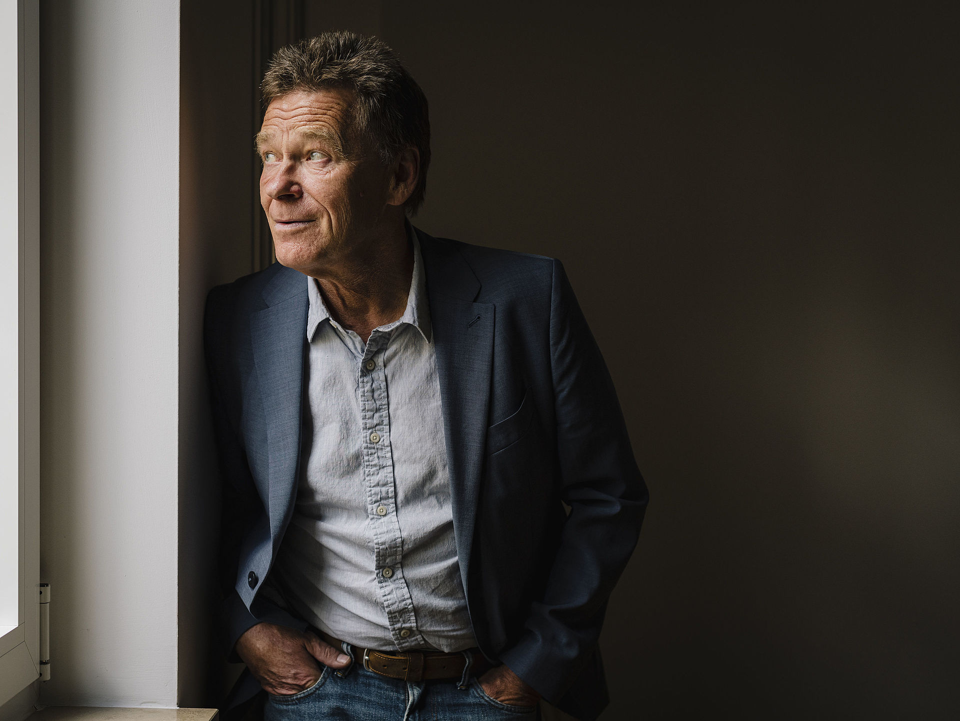 Interview with Hans Königsmann: In search of the origins of our existence 